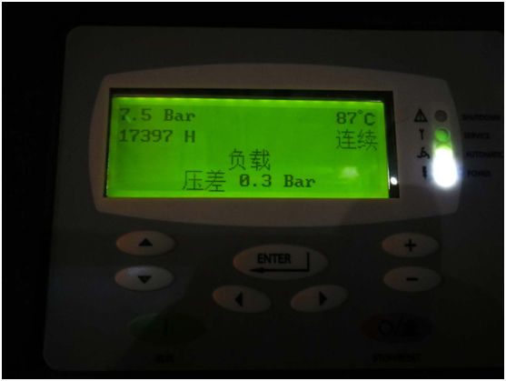 油氣分離器使用過程中因壓差過高被擊穿，造成跑油，油分配料不匹配造成壓差過高(圖5)
